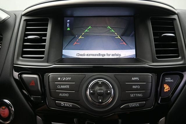 2017 Nissan Pathfinder SV