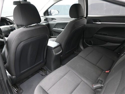 2020 Hyundai Elantra SE Black / Black