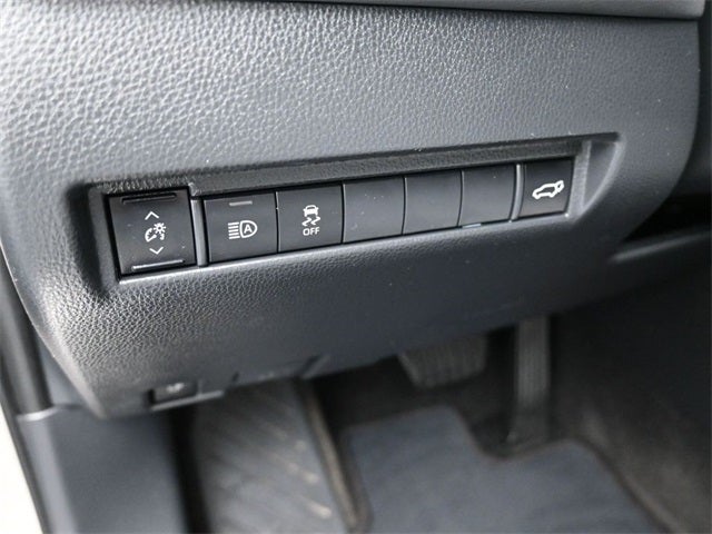 2024 Toyota Venza LE