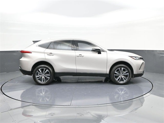 2024 Toyota Venza LE