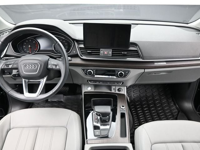 2024 Audi Q5 40 Premium quattro