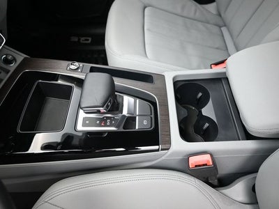 2024 Audi Q5 40 Premium quattro