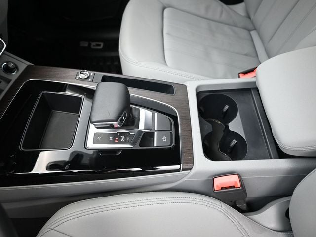 2024 Audi Q5 40 Premium quattro