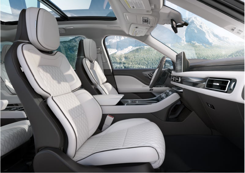 The interior of a Lincoln Aviator® Black Label model is shown in the Chalet theme | Doggett Lincoln of Beaumont in Beaumont TX