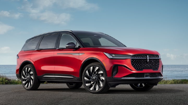 A 2025 Lincoln Nautilus® Reserve model is shown with the stylish available Jet Appearance Package. | Doggett Lincoln of Beaumont in Beaumont TX