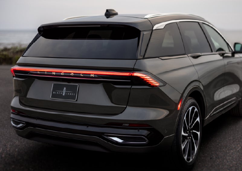 The rear of a 2026 Lincoln Black Label™ Nautilus® SUV displays full LED rear lighting. | Doggett Lincoln of Beaumont in Beaumont TX
